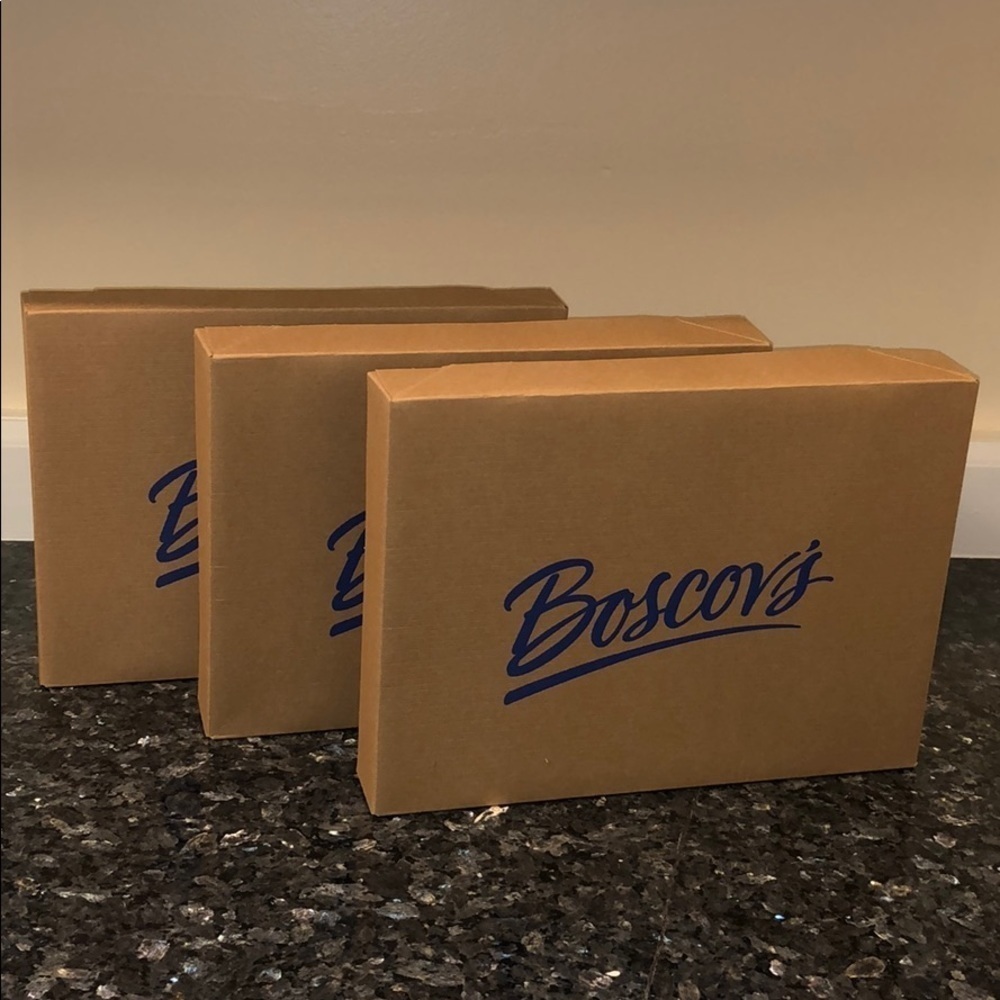New 3 Pack Boscov’s Medium Sized Gift Boxes